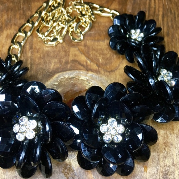Black Gem Flower Gold Statement Necklace - Picture 2 of 8